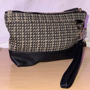 Manaola Zipper Pouch